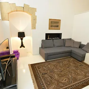 Izzhome Light Cagliari